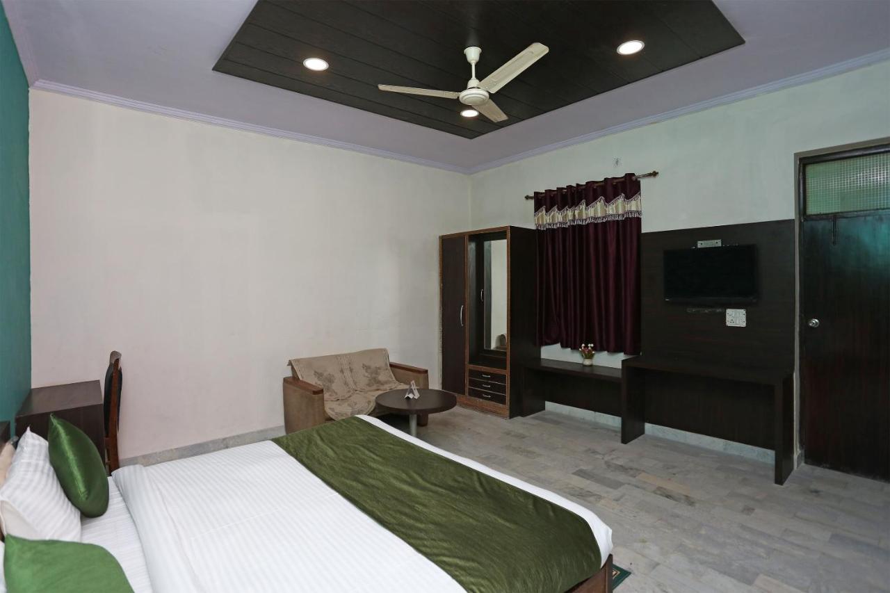 Oyo 14543 Royal Palace And Banquets Mathura Exterior photo