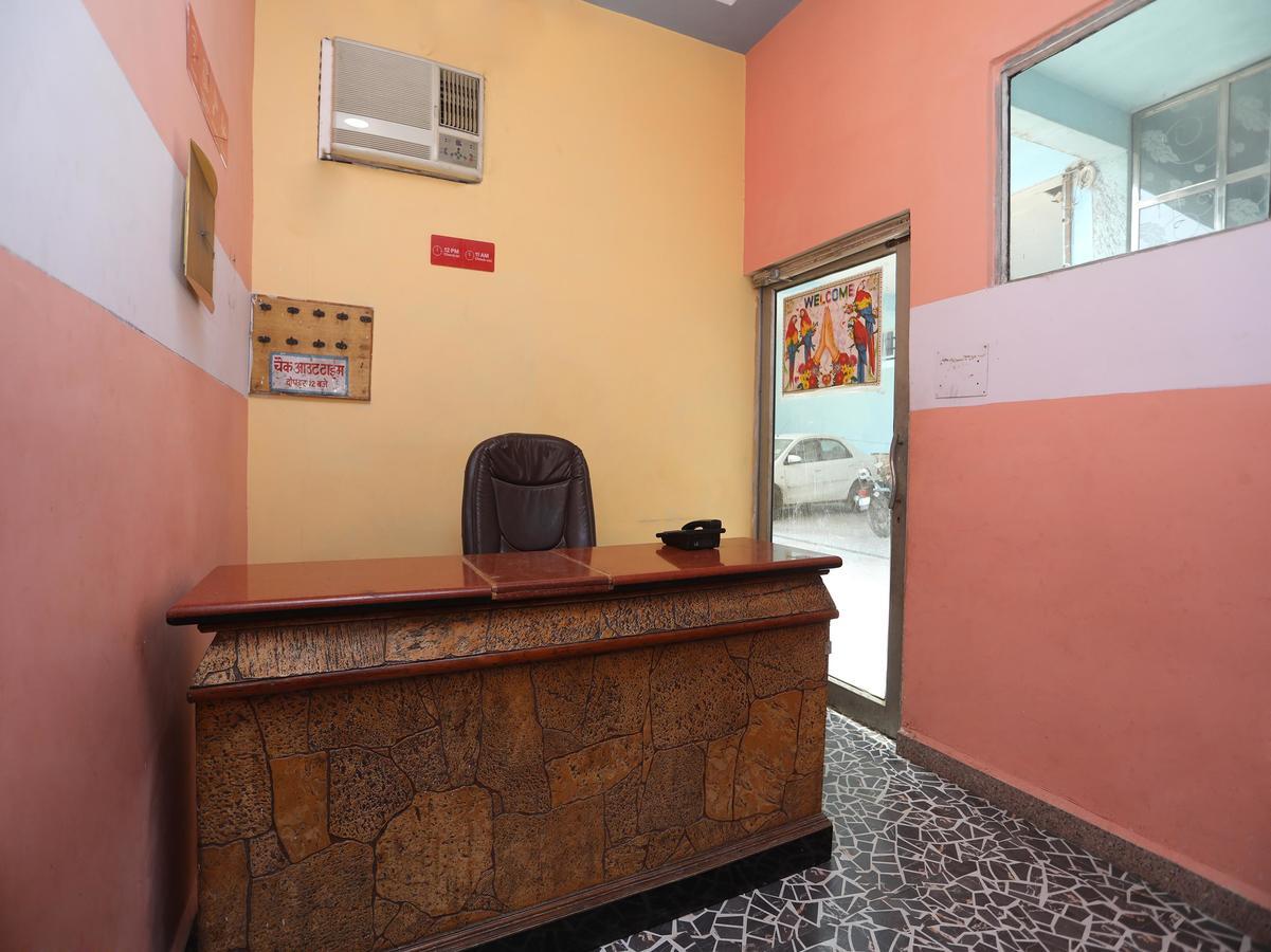 Oyo 14543 Royal Palace And Banquets Mathura Exterior photo