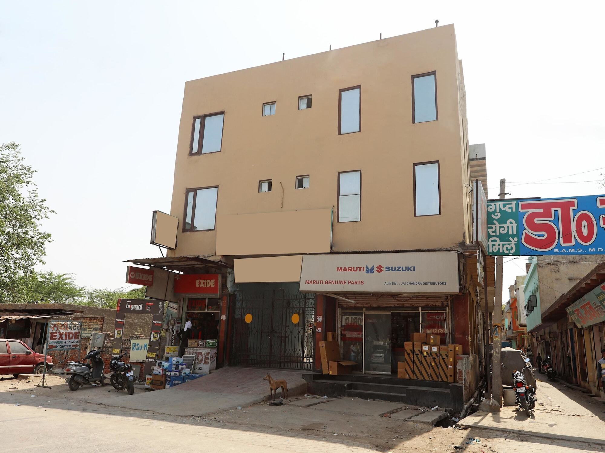 Oyo 14543 Royal Palace And Banquets Mathura Exterior photo